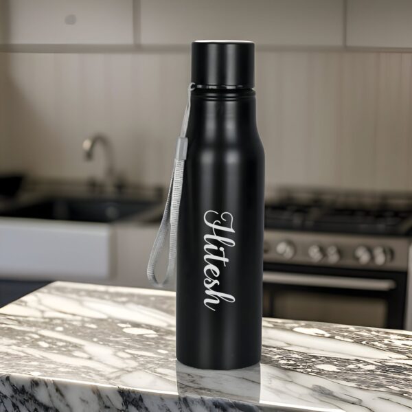 750ml Stainless Steel Water Bottle – Leakproof & Travel-Friendly